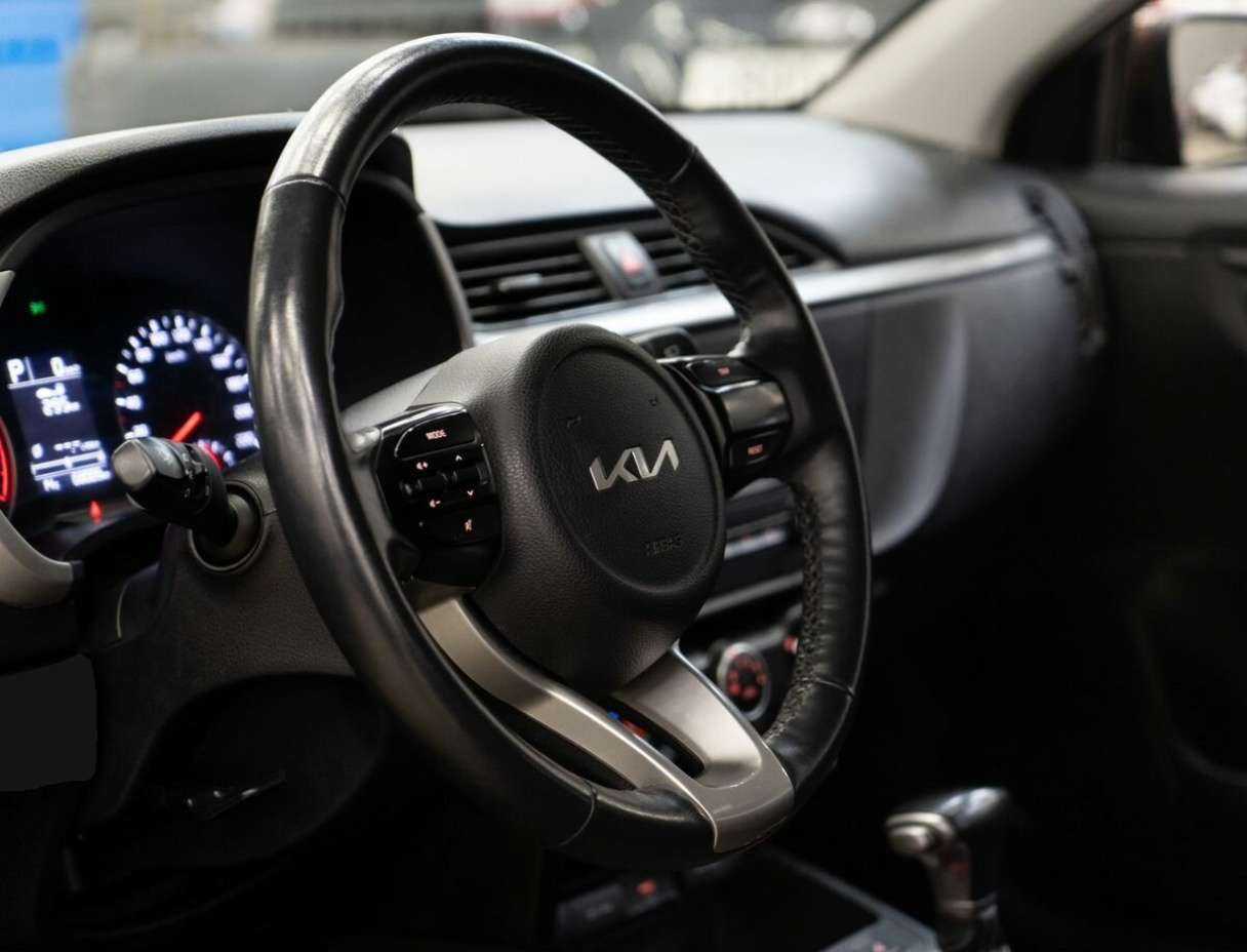 Купить Kia Rio с пробегом. Фото: #4