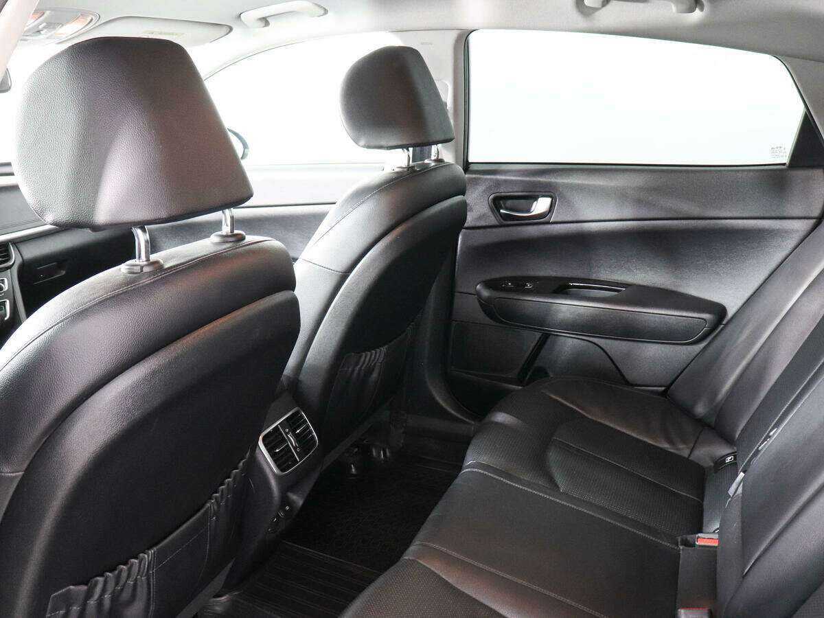 Купить Kia Optima с пробегом. Фото: #10