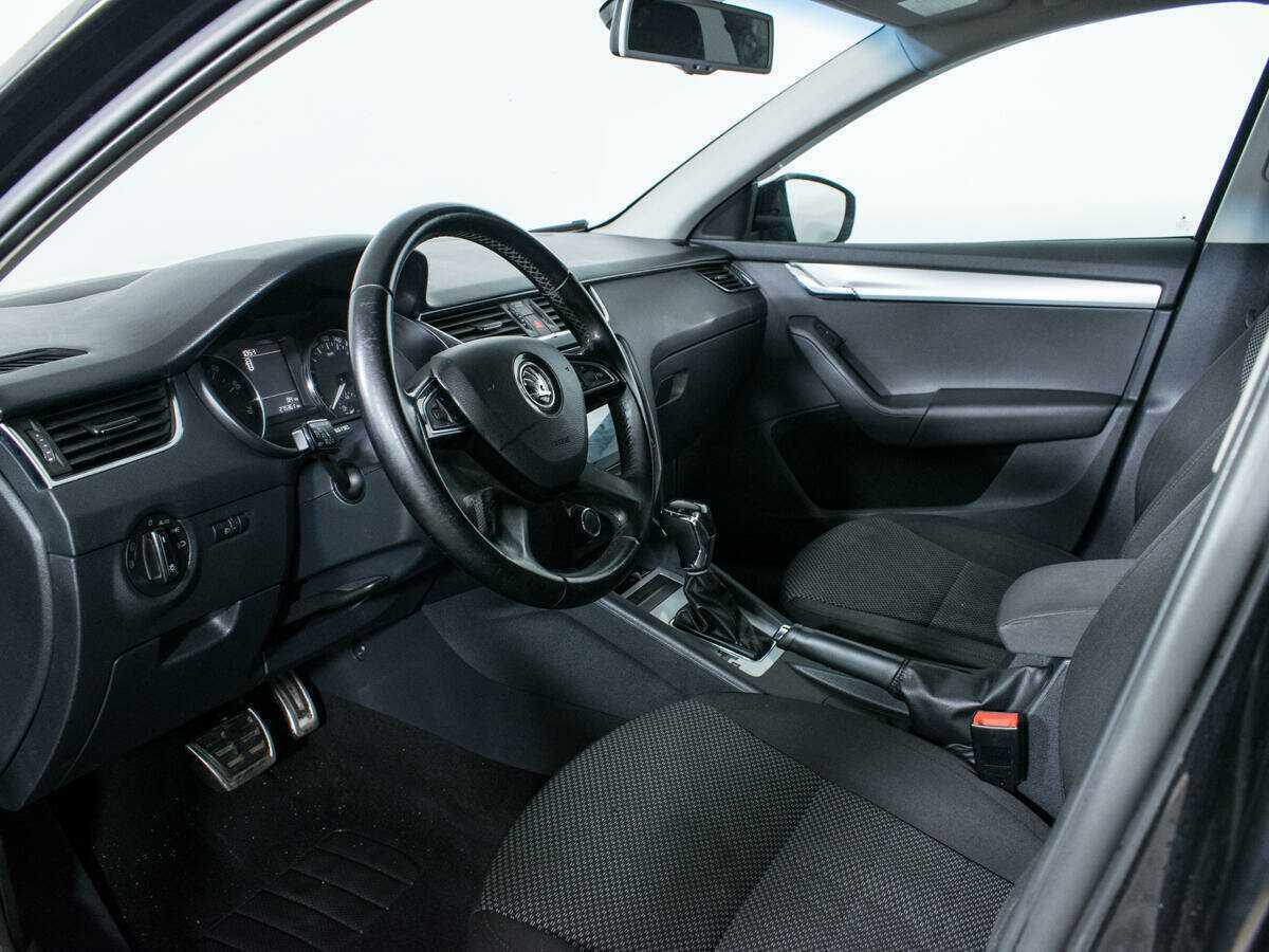 Купить Skoda Octavia с пробегом. Фото: #12