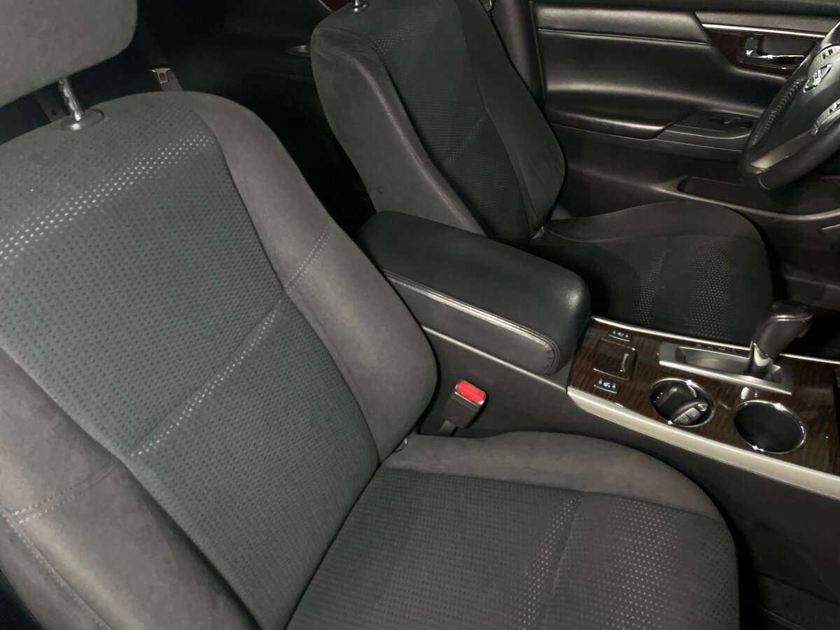 Купить Nissan Teana с пробегом. Фото: #17