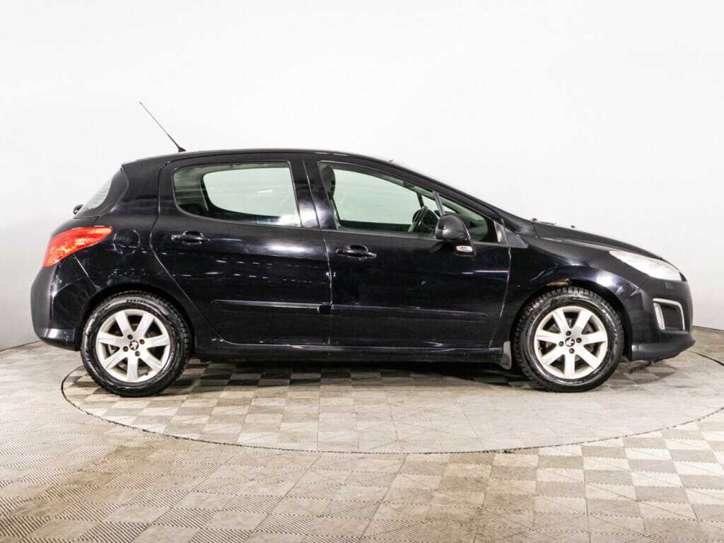 Купить Peugeot 308 с пробегом. Фото: #3