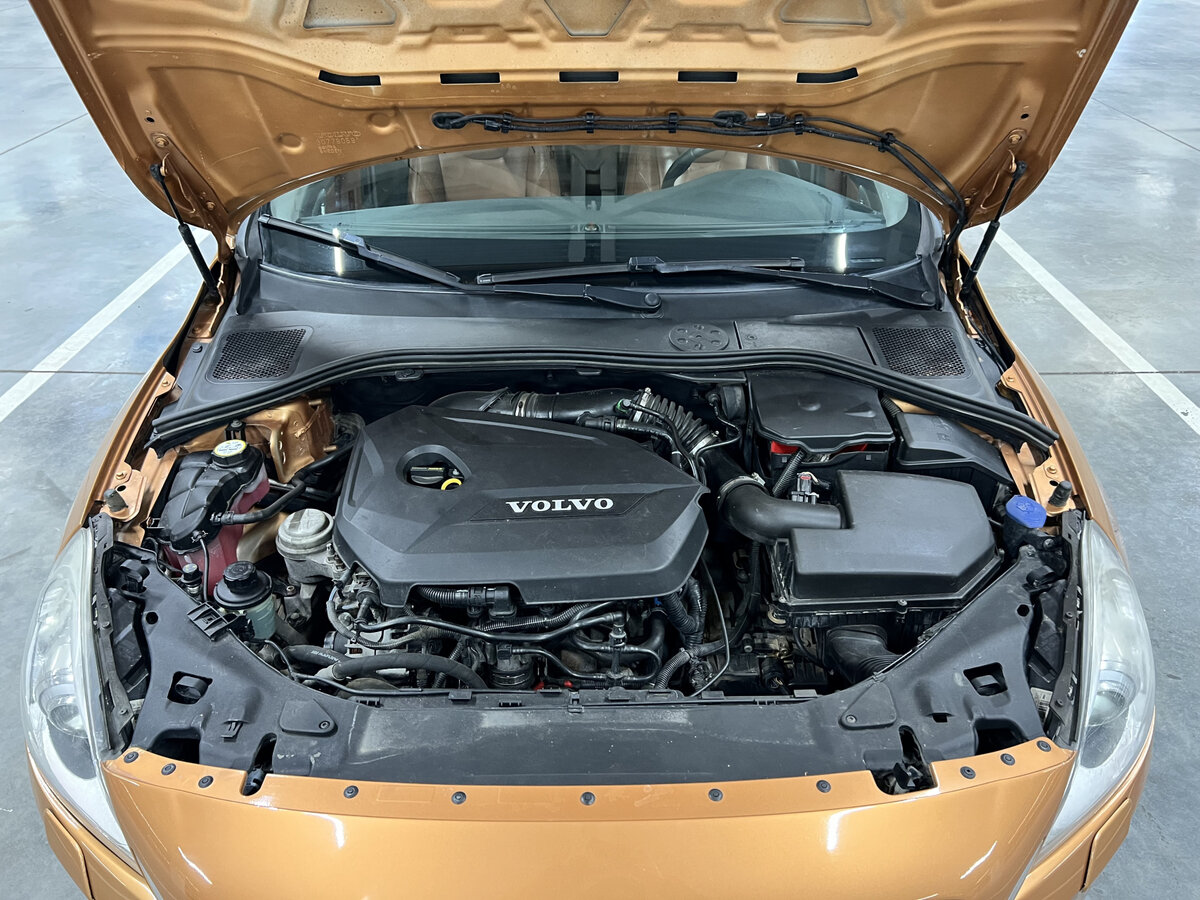 Купить Volvo S60 с пробегом. Фото: #8