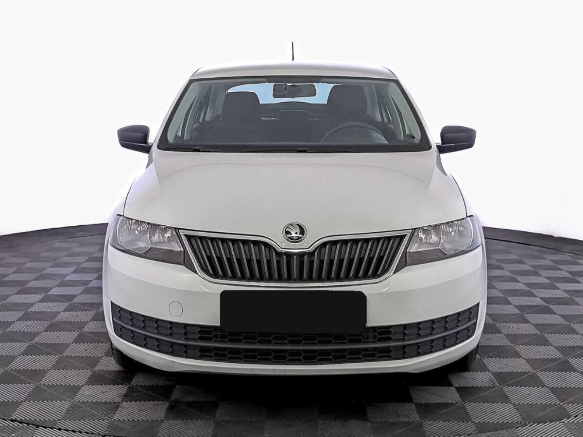 Купить Skoda Rapid с пробегом. Фото: #1