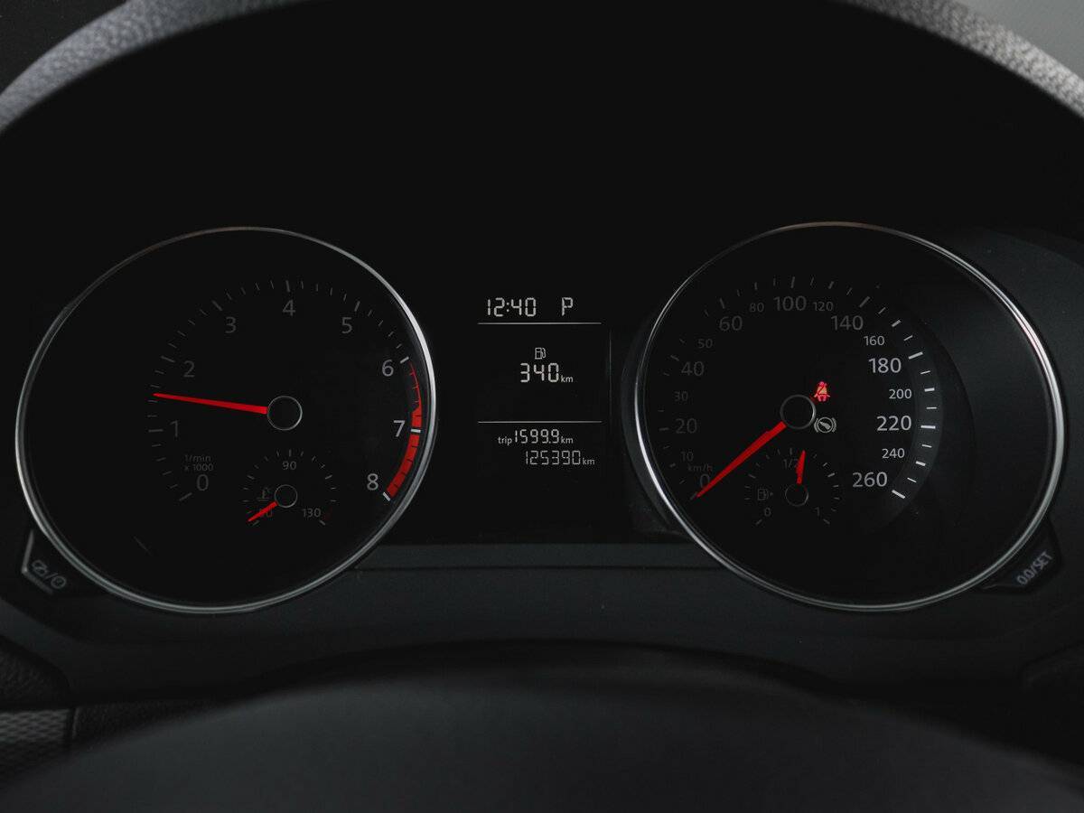 Купить Volkswagen Jetta с пробегом. Фото: #10