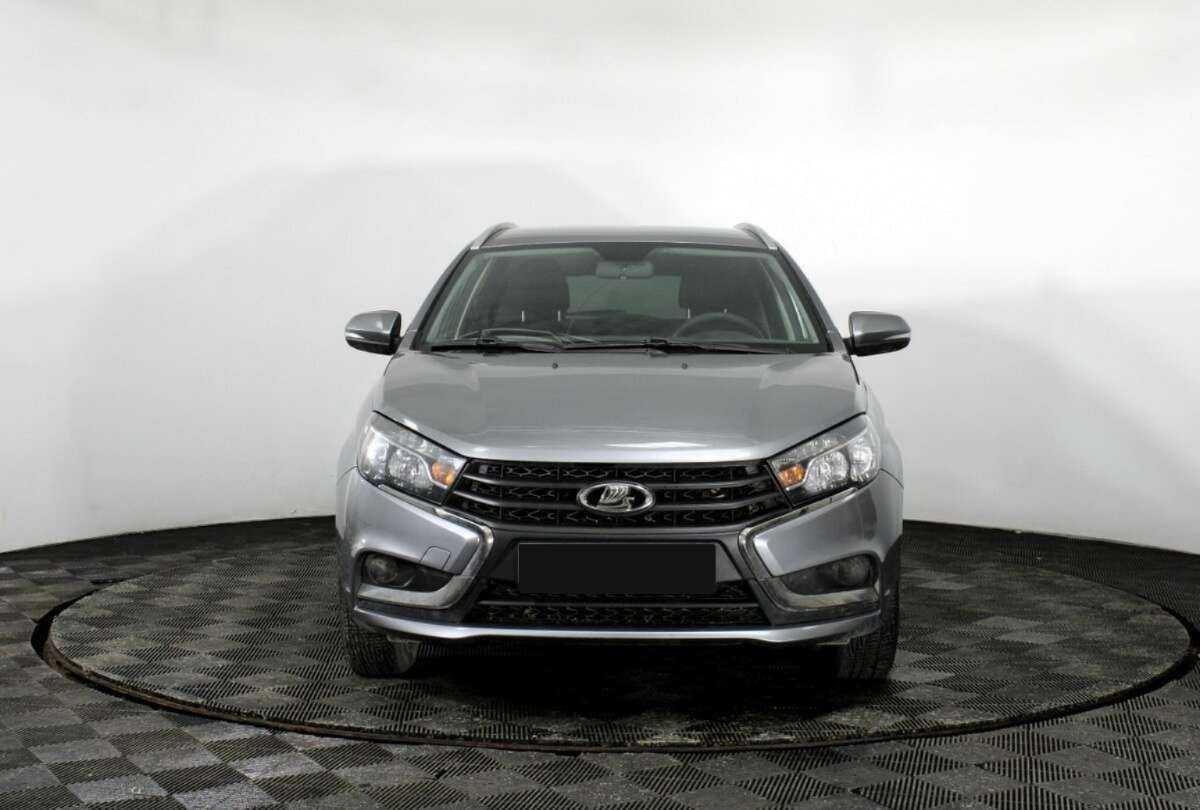 Купить Lada (ВАЗ) Vesta с пробегом. Фото: #1