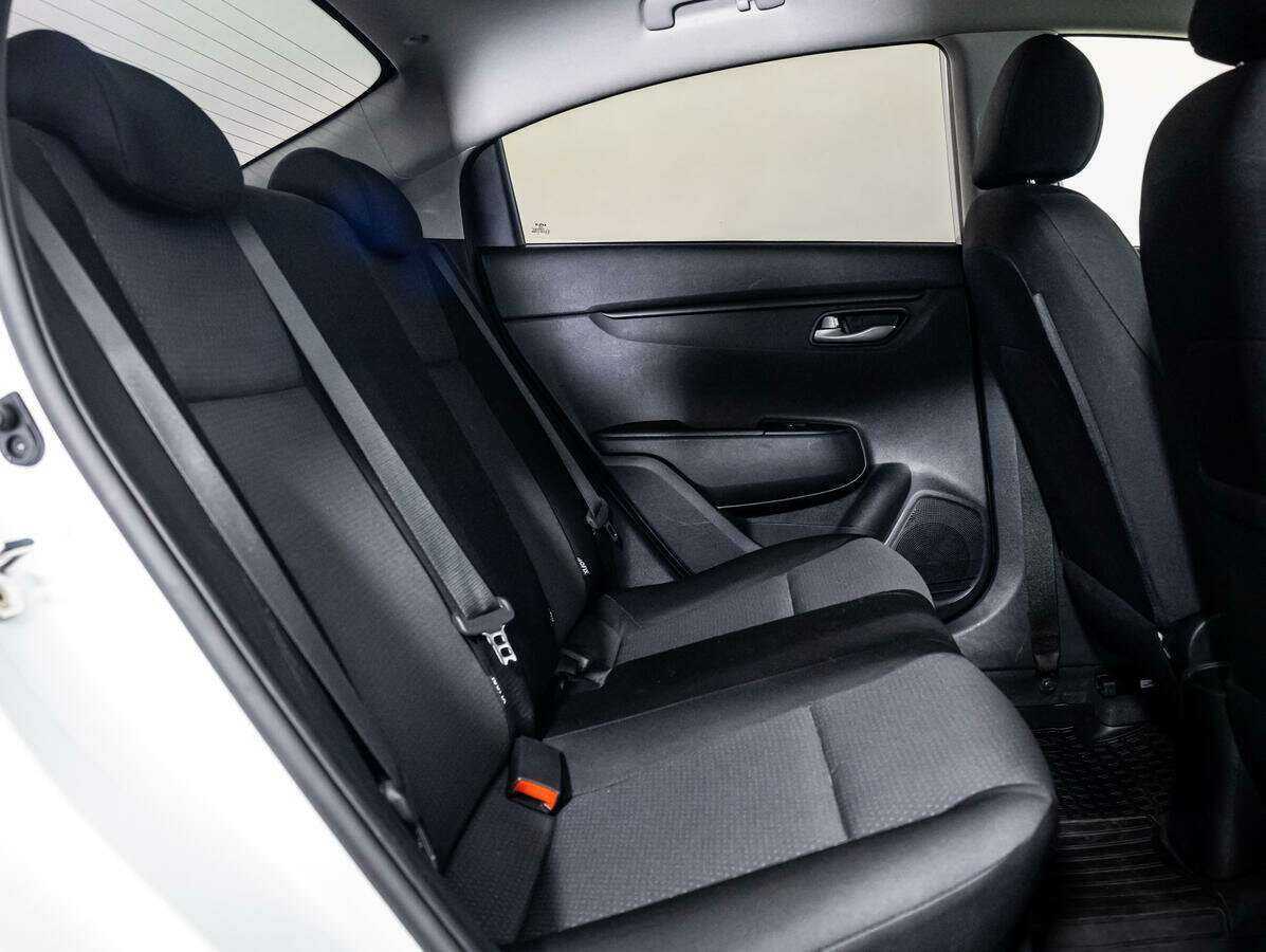 Купить Kia Rio с пробегом. Фото: #9
