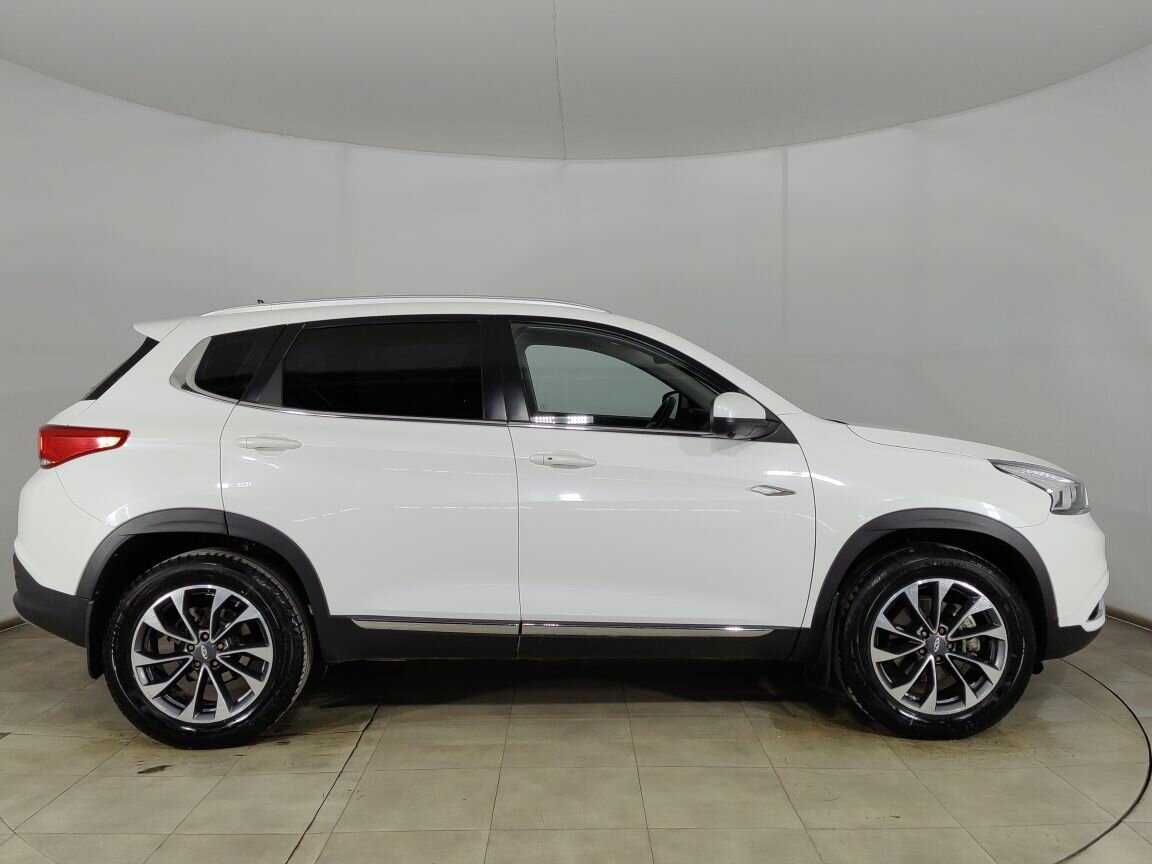 Купить Chery Tiggo 7 с пробегом. Фото: #2