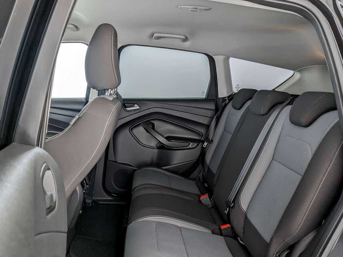 Купить Ford Kuga с пробегом. Фото: #11