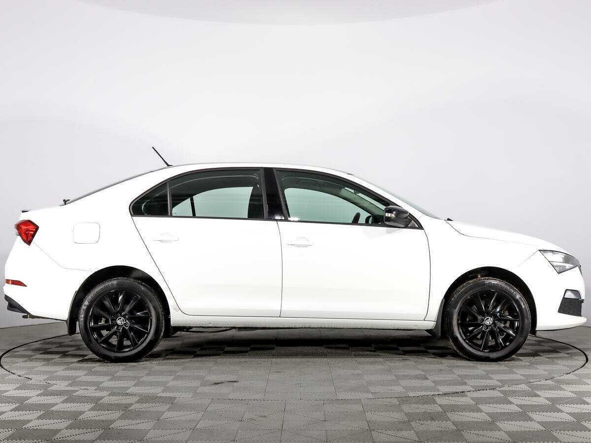 Купить Skoda Rapid с пробегом. Фото: #3
