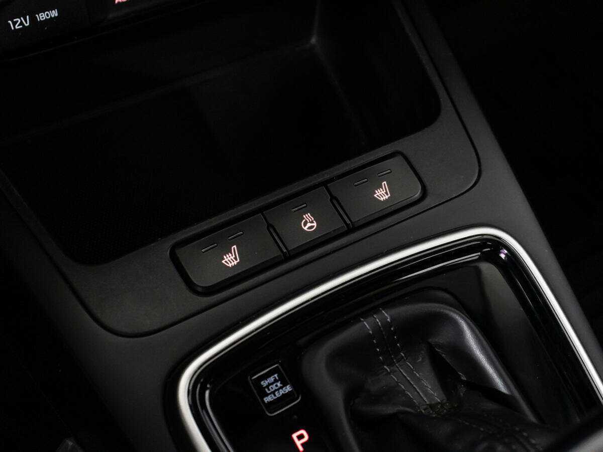 Купить Kia Rio с пробегом. Фото: #1