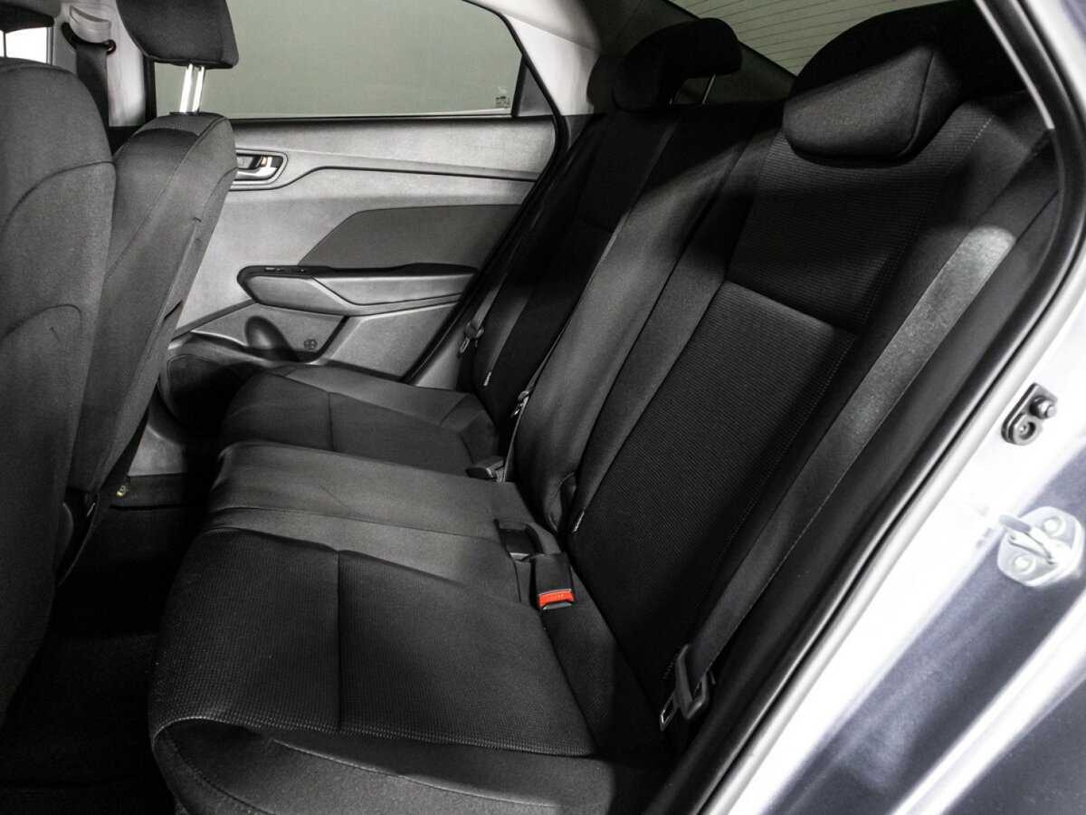 Купить Hyundai Solaris с пробегом. Фото: #9