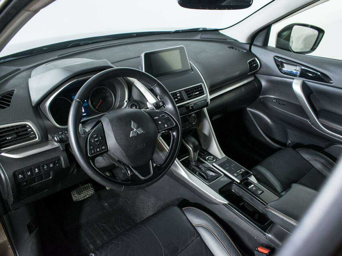 Купить Mitsubishi Eclipse Cross с пробегом. Фото: #12