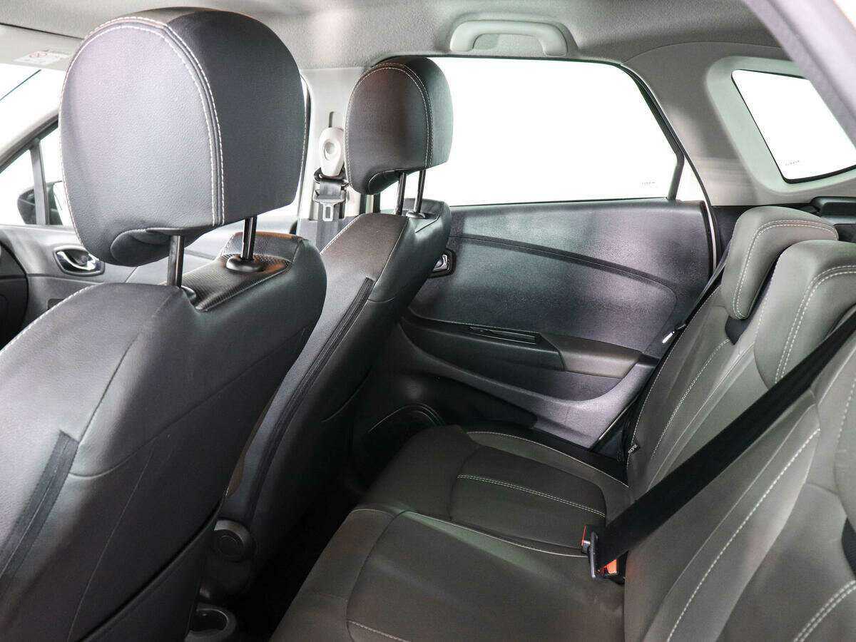 Купить Renault Kaptur с пробегом. Фото: #11