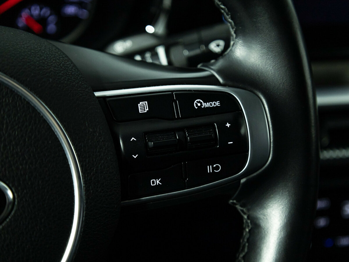 Купить Kia K5 с пробегом. Фото: #22