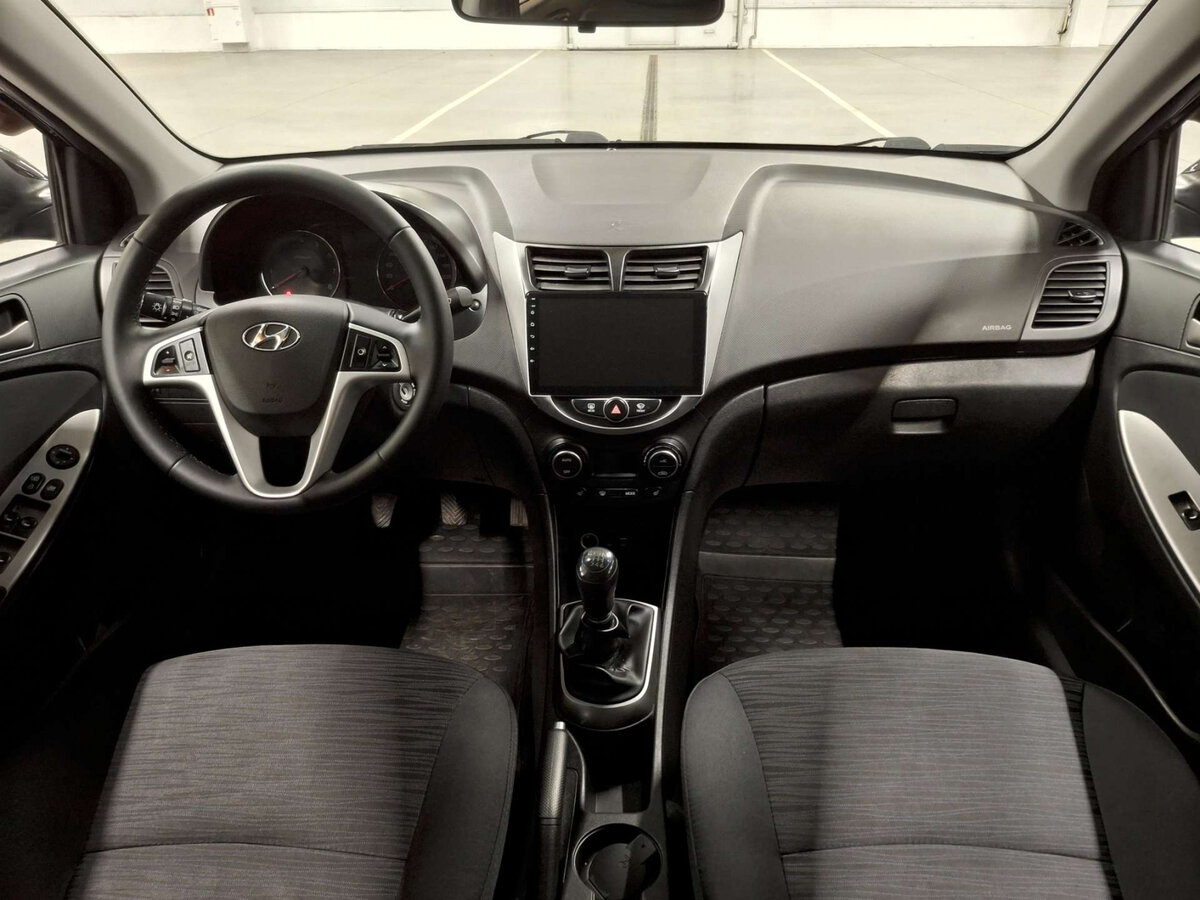 Купить Hyundai Solaris с пробегом. Фото: #13