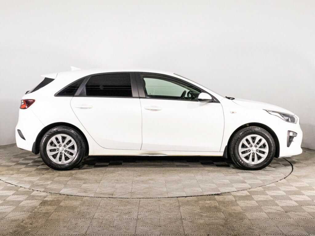 Купить Kia Ceed с пробегом. Фото: #3