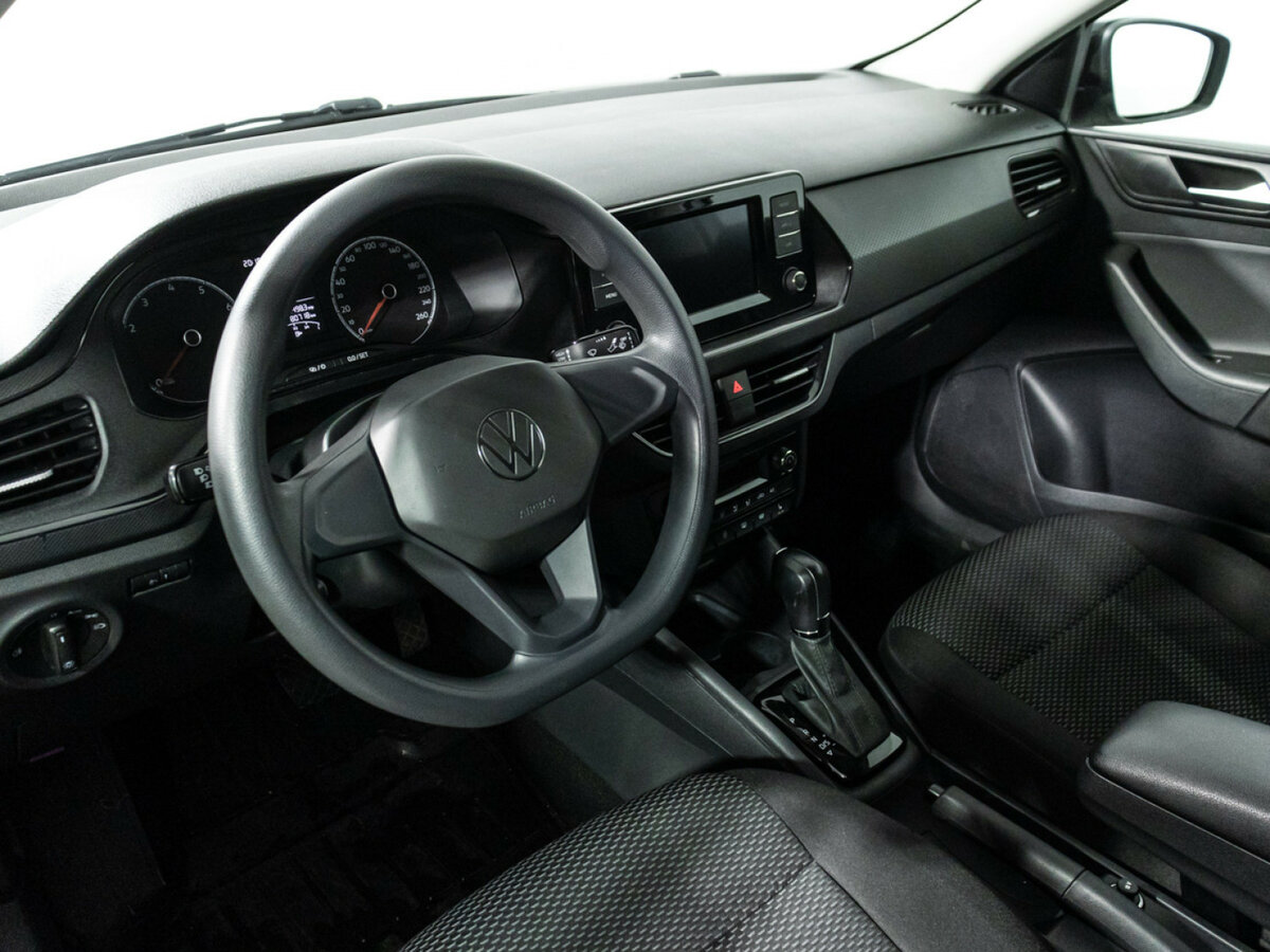 Купить Volkswagen Polo с пробегом. Фото: #10