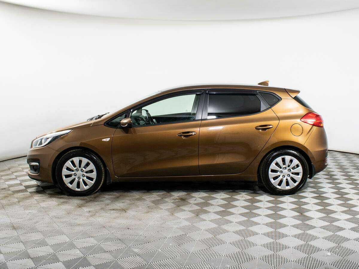 Купить Kia Ceed с пробегом. Фото: #7