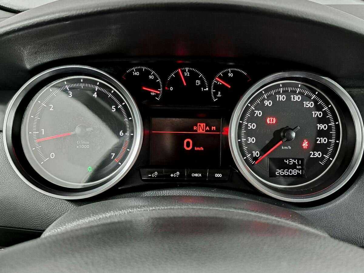 Купить Peugeot 508 с пробегом. Фото: #9