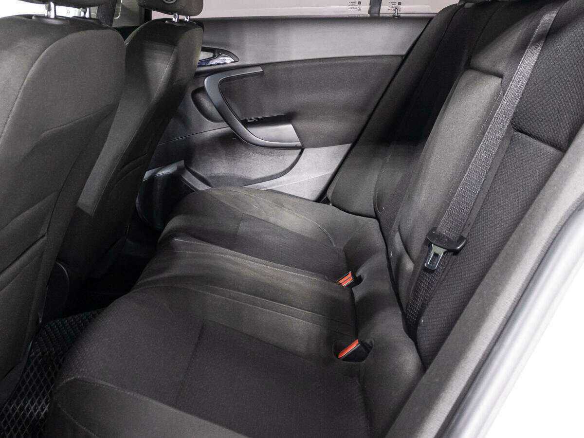 Купить Opel Insignia с пробегом. Фото: #9