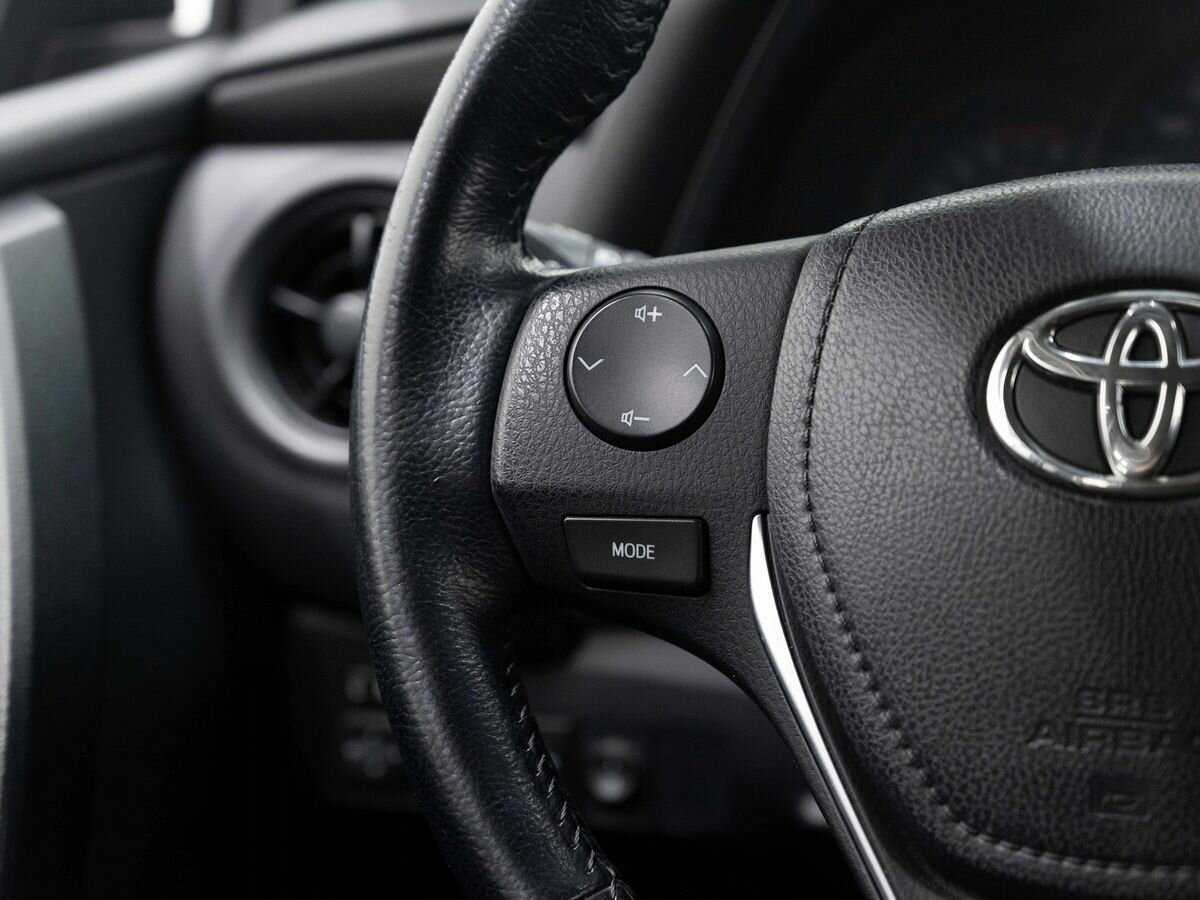 Купить Toyota Corolla с пробегом. Фото: #14