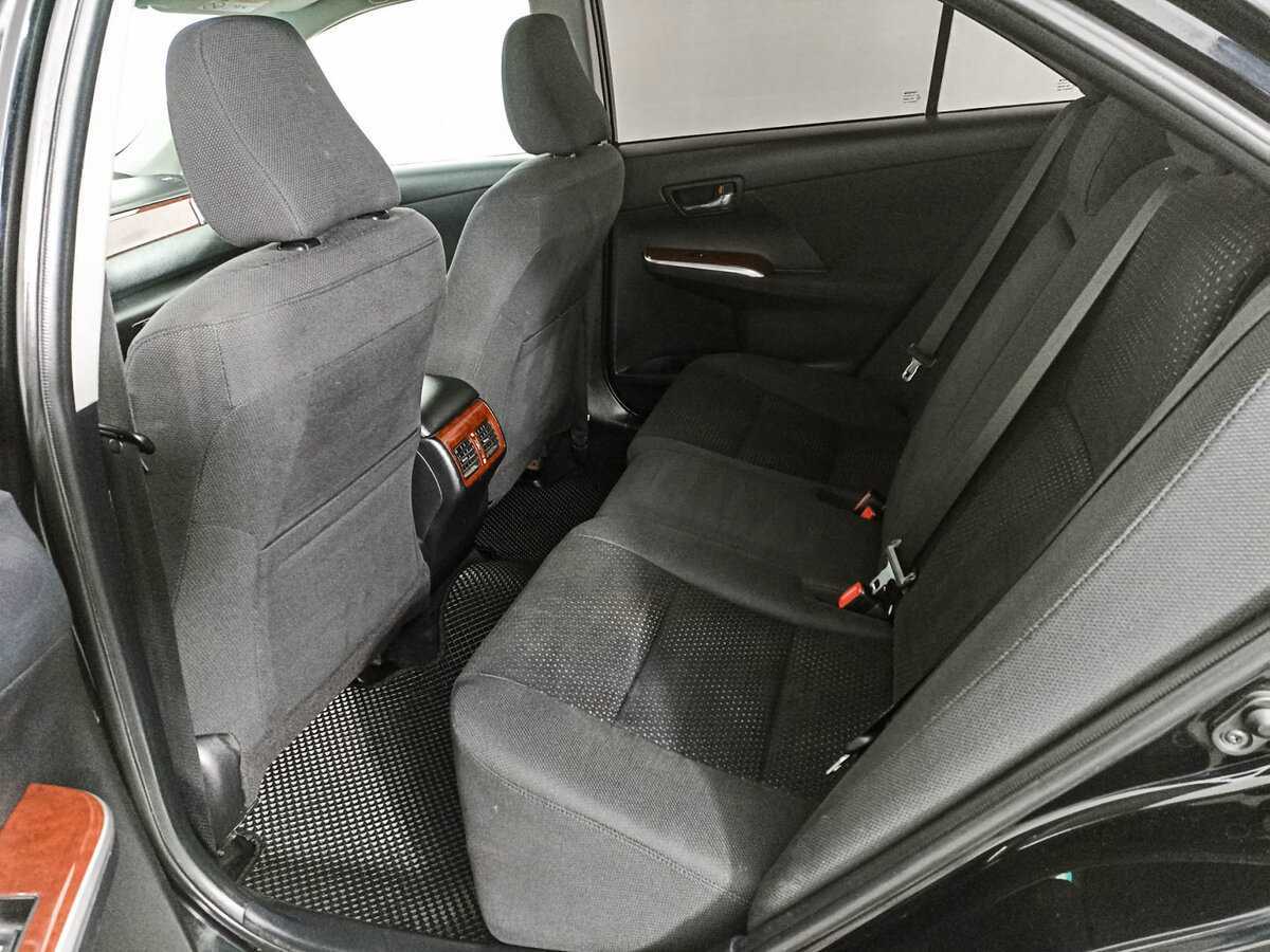 Купить Toyota Camry с пробегом. Фото: #9