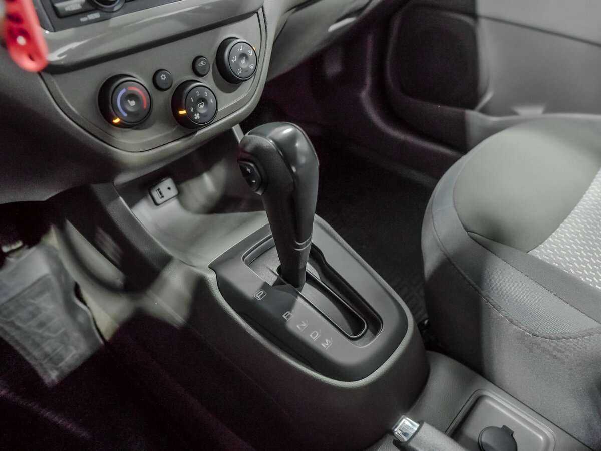 Купить Chevrolet Cobalt с пробегом. Фото: #9