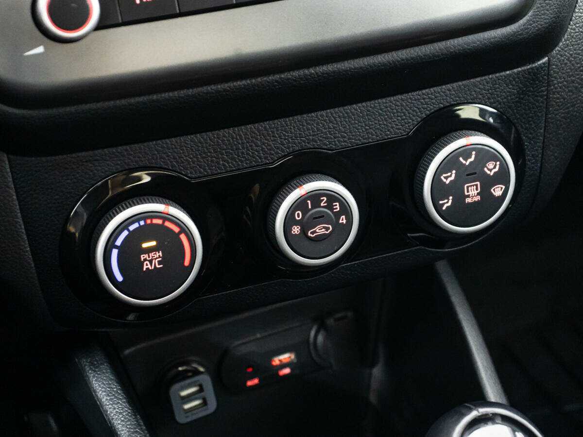 Купить Kia Rio с пробегом. Фото: #15