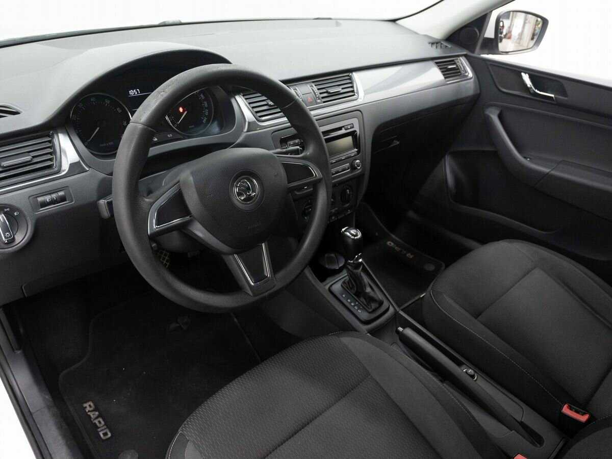 Купить Skoda Rapid с пробегом. Фото: #6