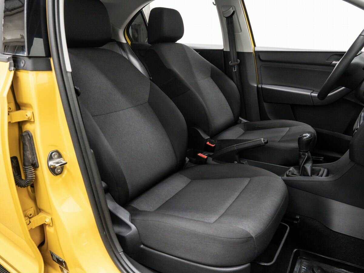 Купить Skoda Rapid с пробегом. Фото: #10