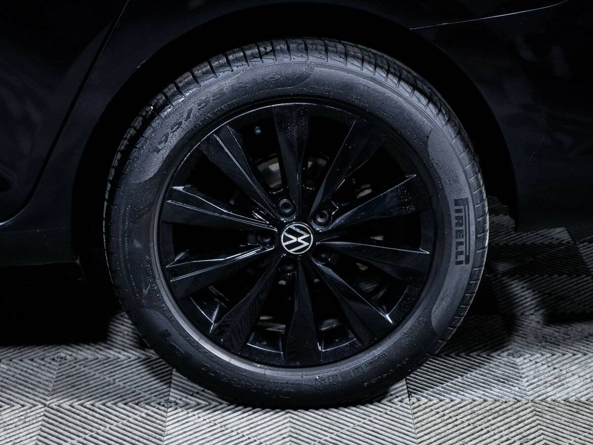 Купить Volkswagen Polo с пробегом. Фото: #10