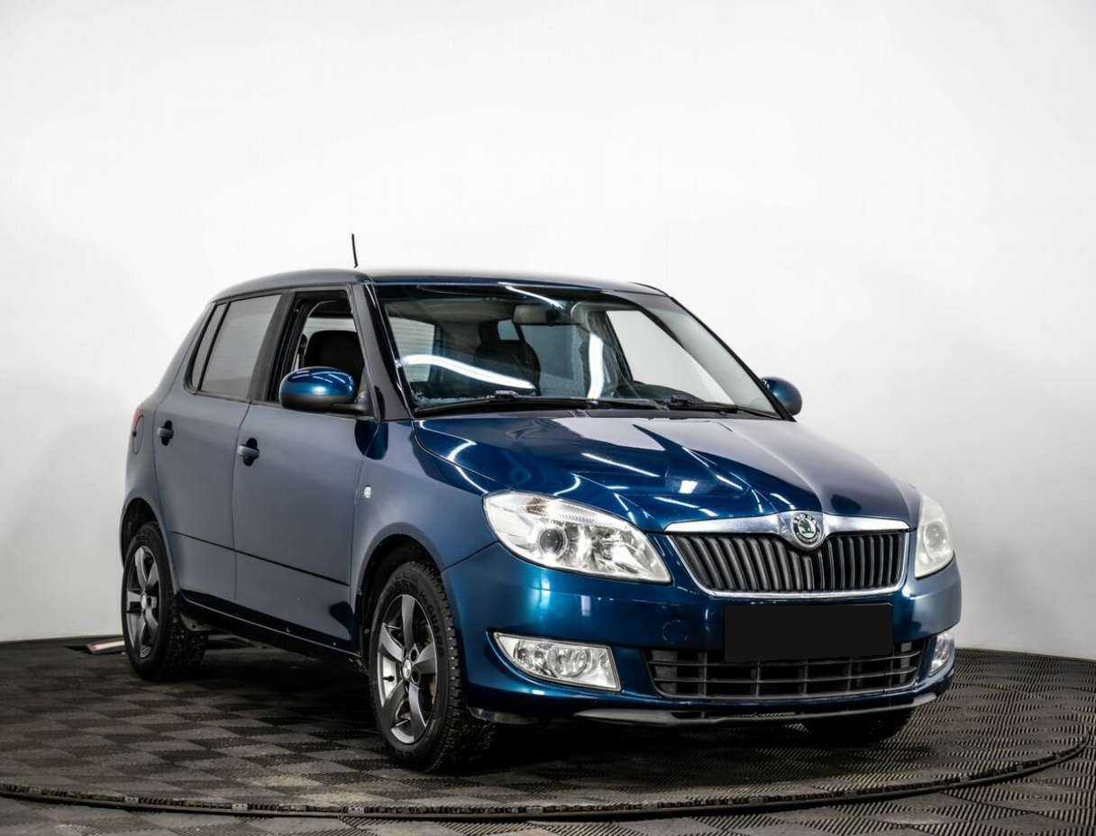Купить Skoda Fabia с пробегом. Фото: #2