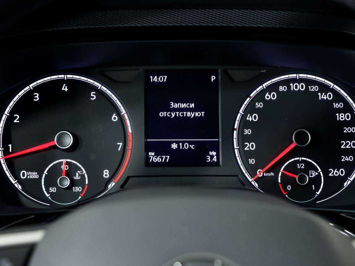 Купить Volkswagen Polo с пробегом. Фото: #14