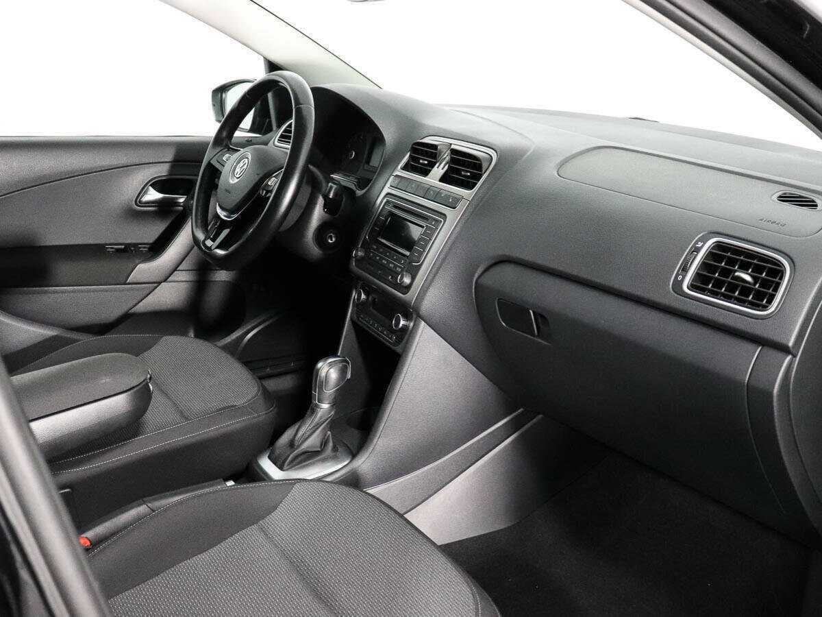 Купить Volkswagen Polo с пробегом. Фото: #8