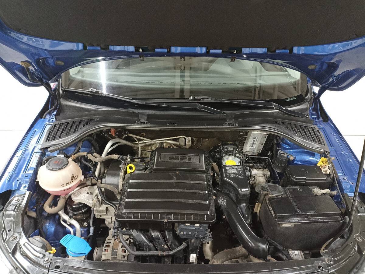 Купить Skoda Rapid с пробегом. Фото: #8