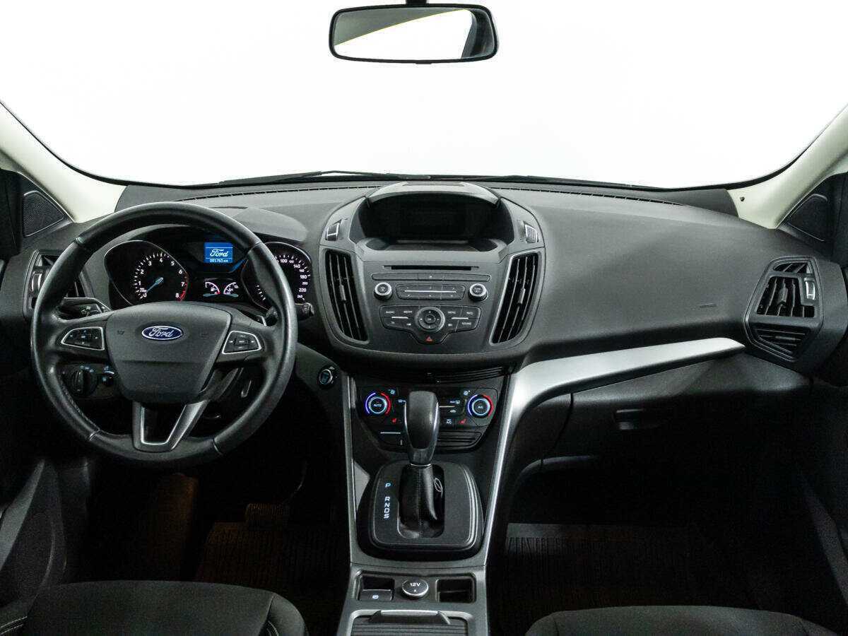 Купить Ford Kuga с пробегом. Фото: #12