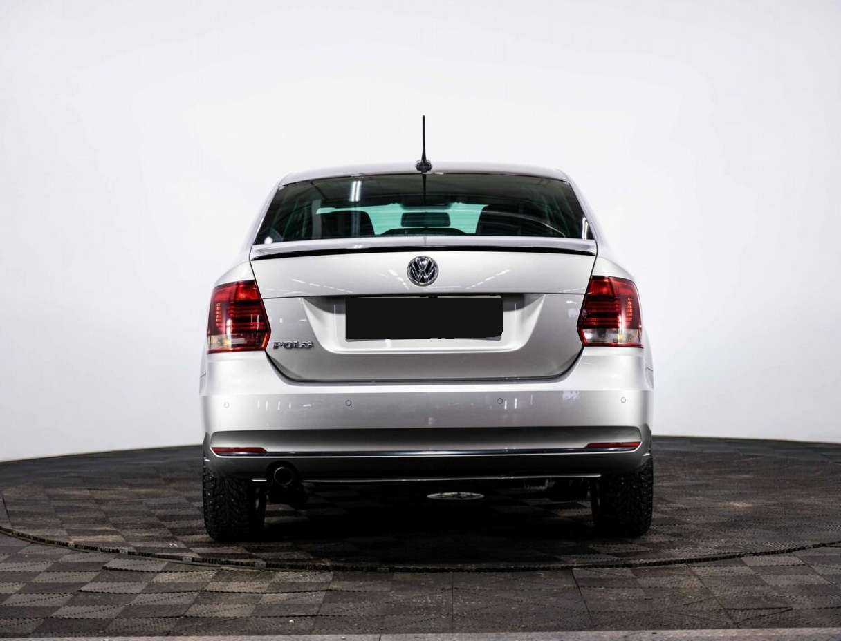 Купить Volkswagen Polo с пробегом. Фото: #4