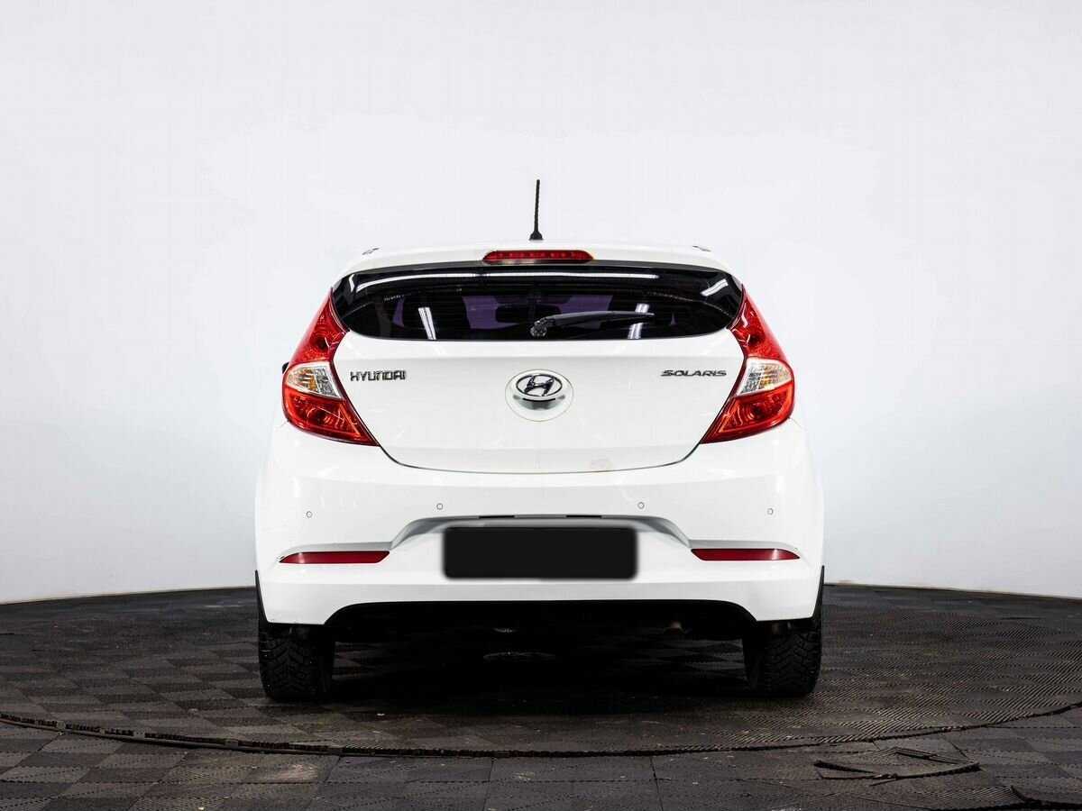 Купить Hyundai Solaris с пробегом. Фото: #4