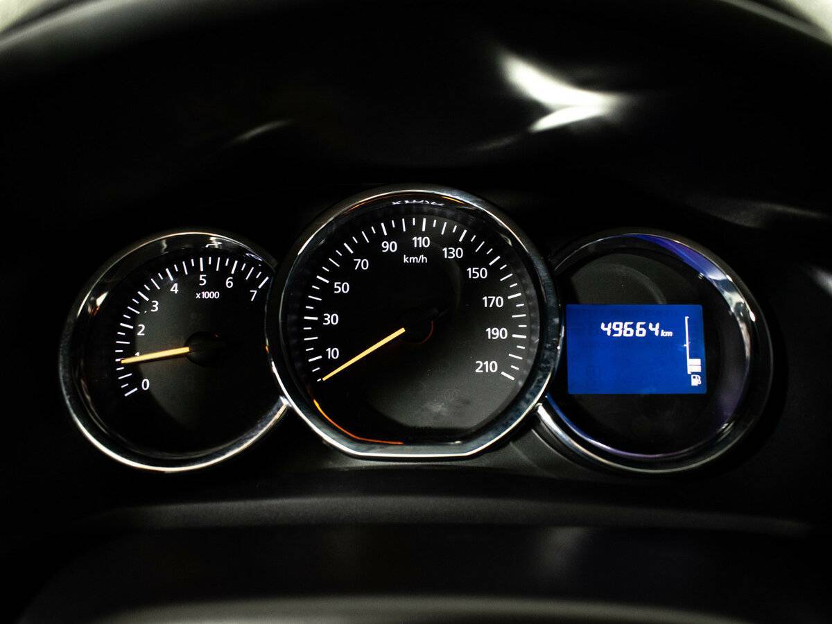 Купить Renault Logan с пробегом. Фото: #11