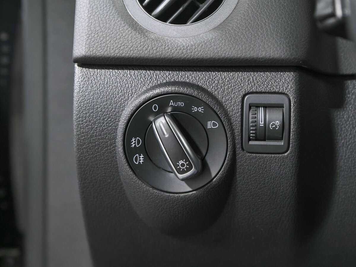 Купить Volkswagen Tiguan с пробегом. Фото: #12