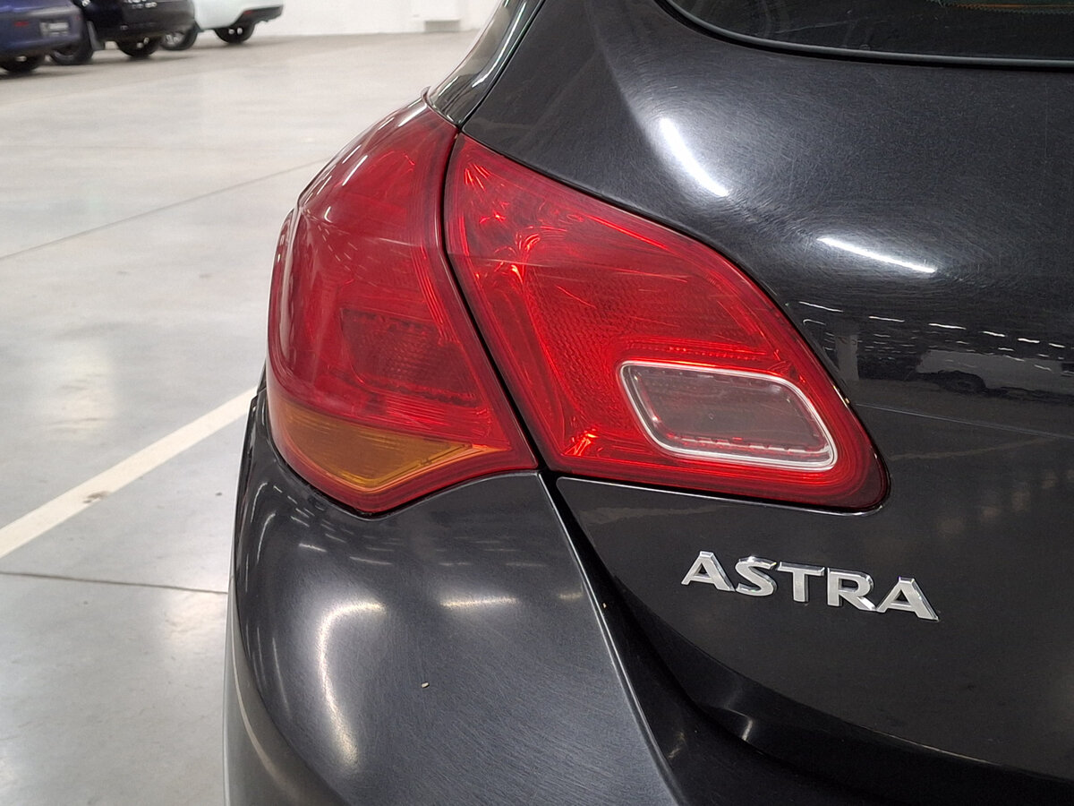 Купить Opel Astra с пробегом. Фото: #8