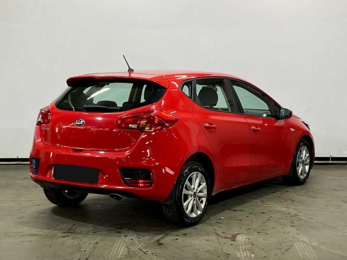 Купить Kia Ceed с пробегом. Фото: #4