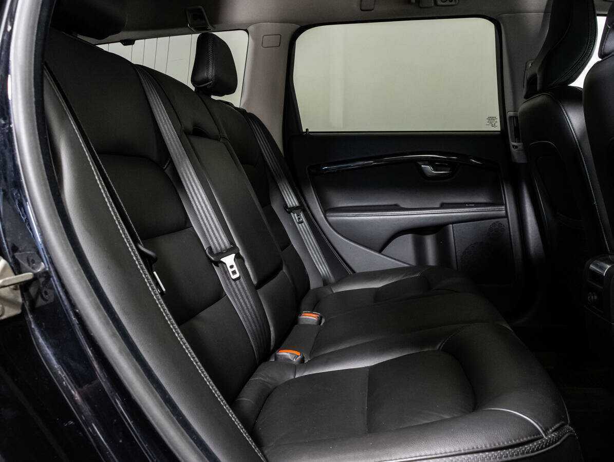 Купить Volvo XC70 с пробегом. Фото: #7