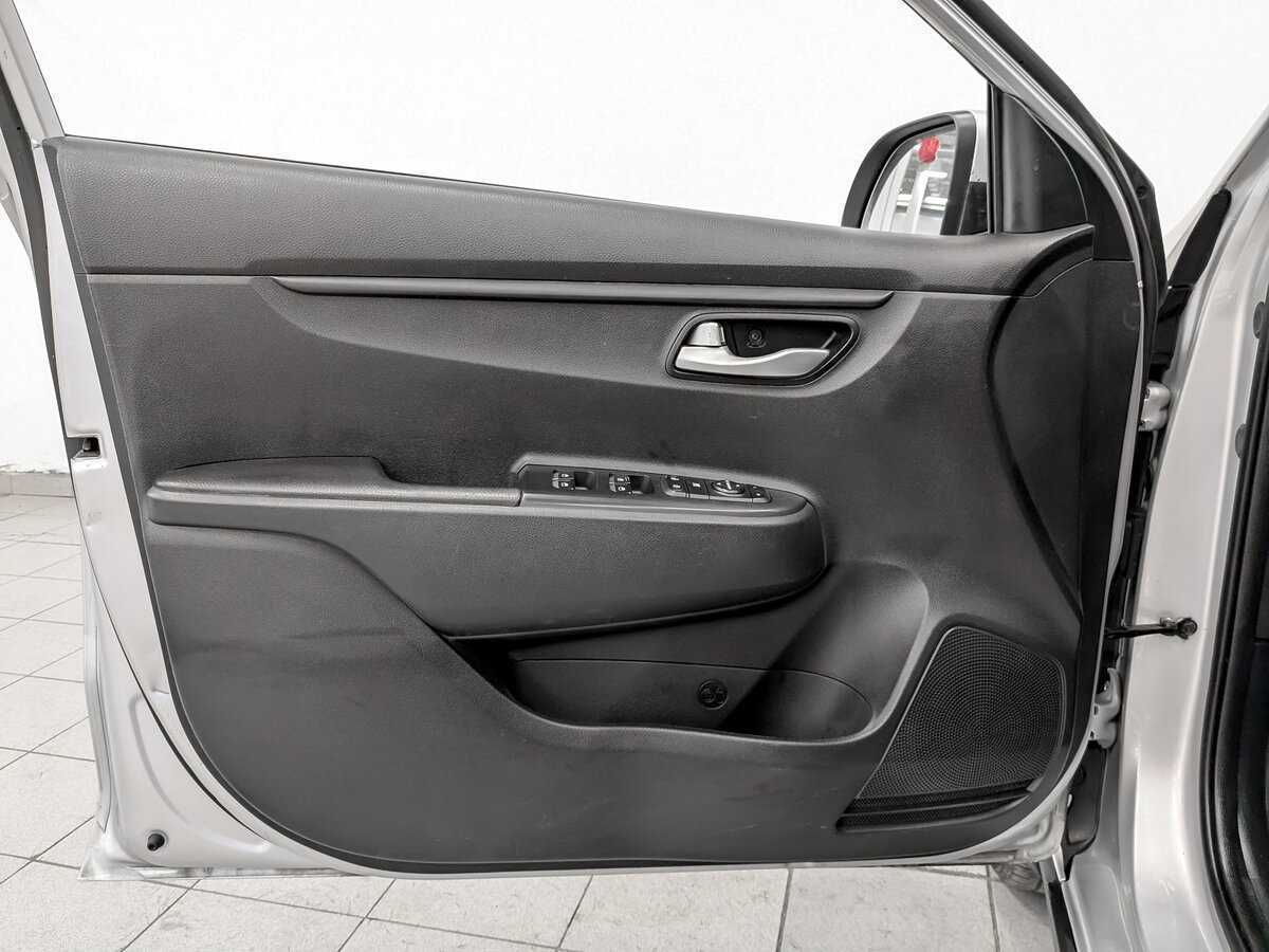 Купить Kia Rio с пробегом. Фото: #15