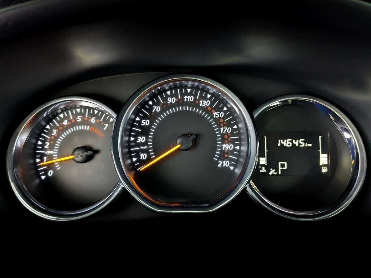 Купить Renault Sandero с пробегом. Фото: #12