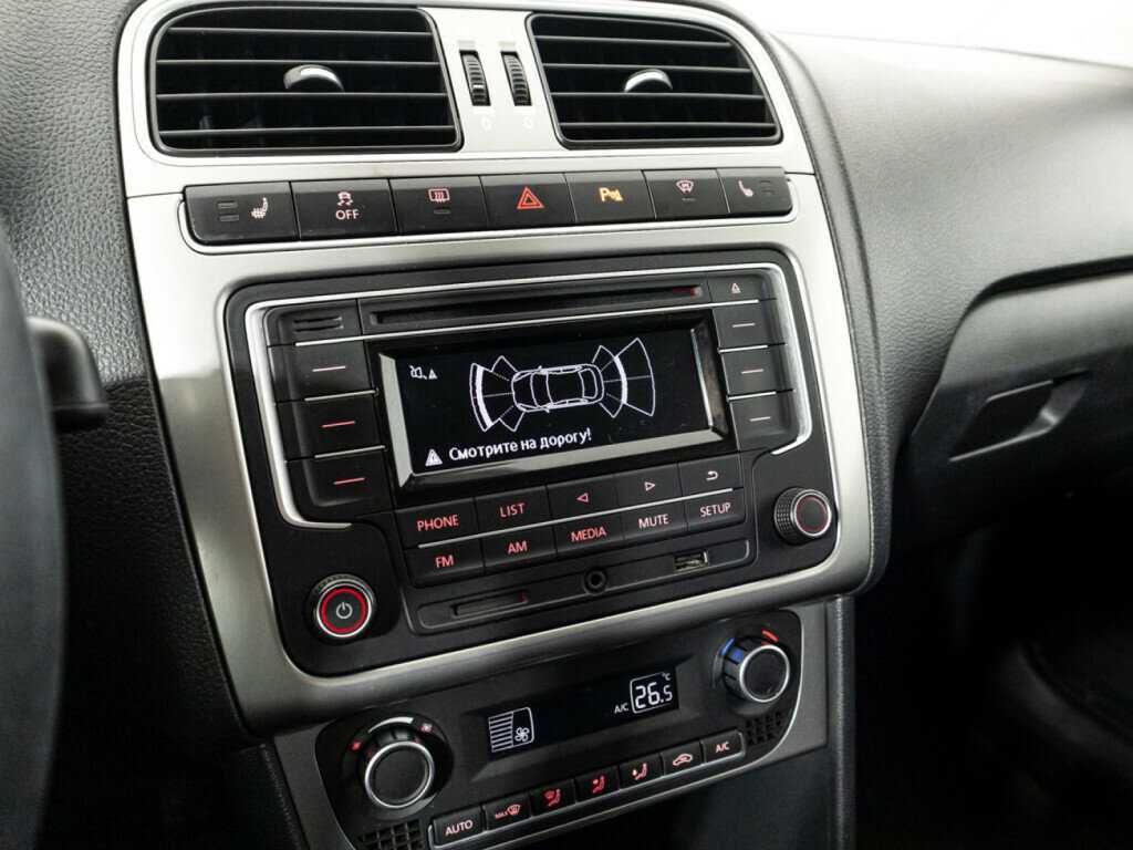 Купить Volkswagen Polo с пробегом. Фото: #14