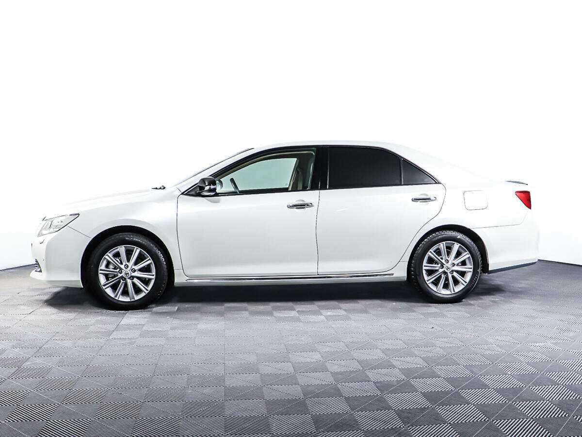 Купить Toyota Camry с пробегом. Фото: #7