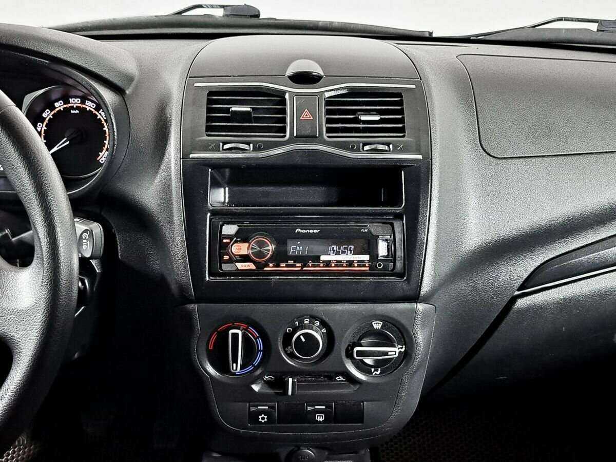 Купить Lada (ВАЗ) Granta с пробегом. Фото: #10