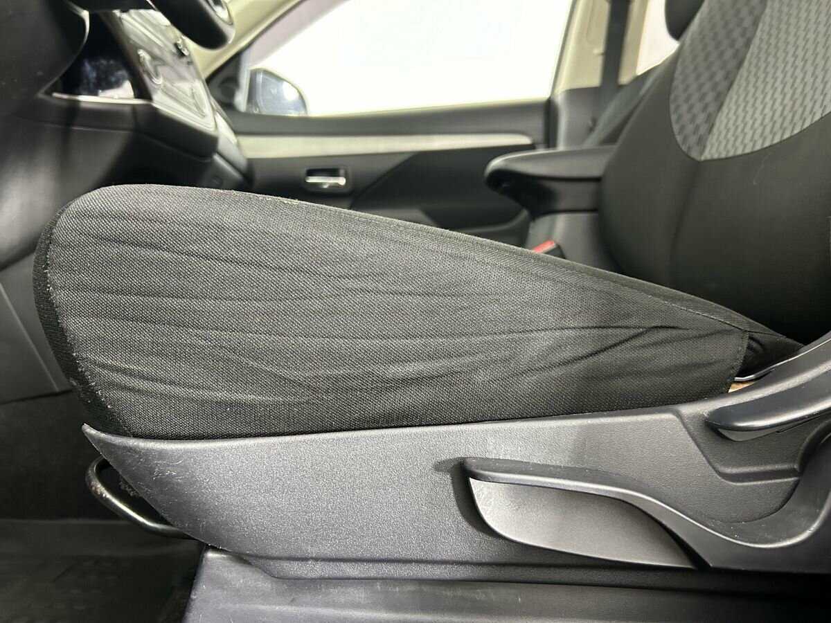 Купить Mitsubishi Outlander с пробегом. Фото: #8