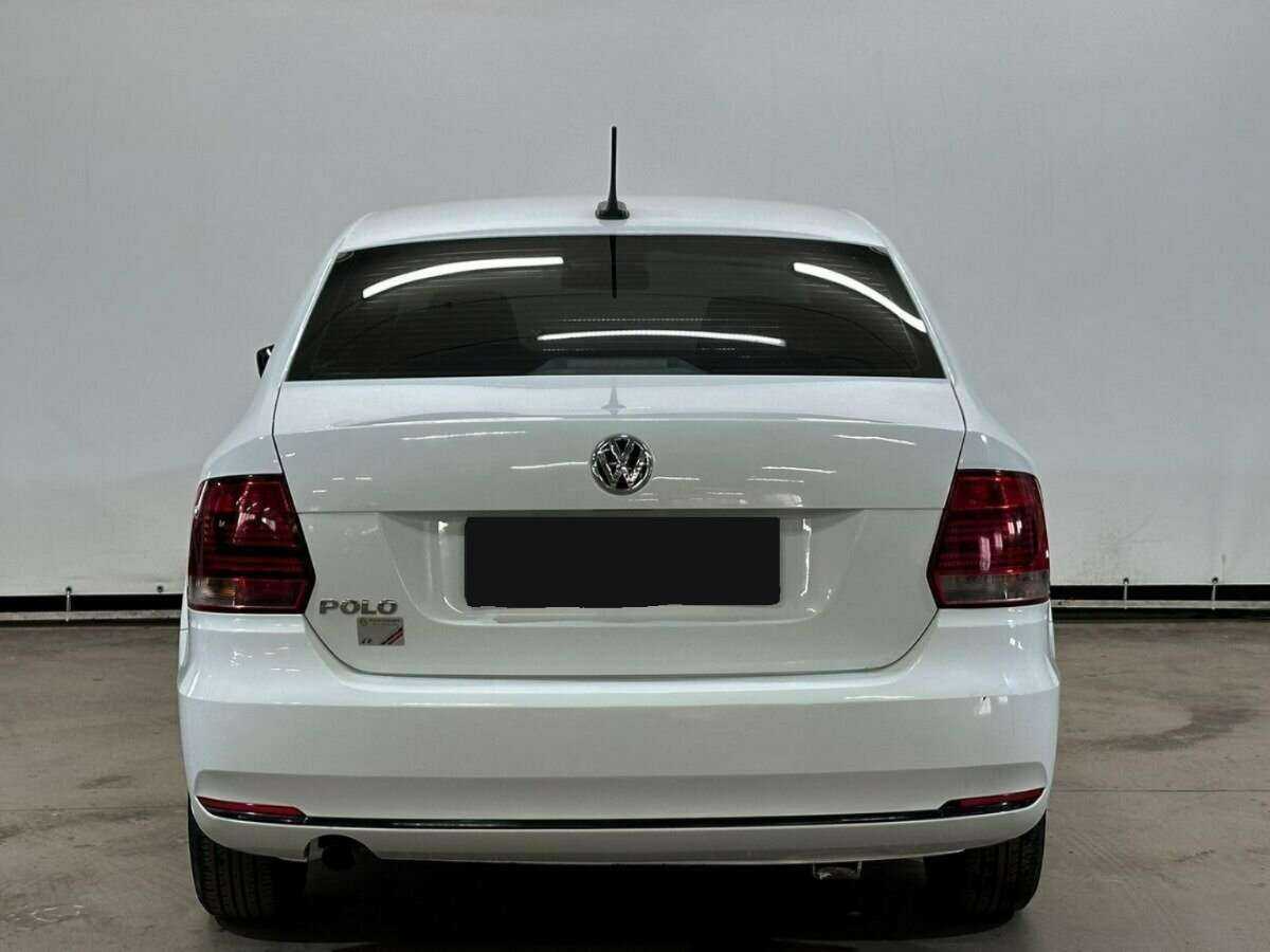 Купить Volkswagen Polo с пробегом. Фото: #4